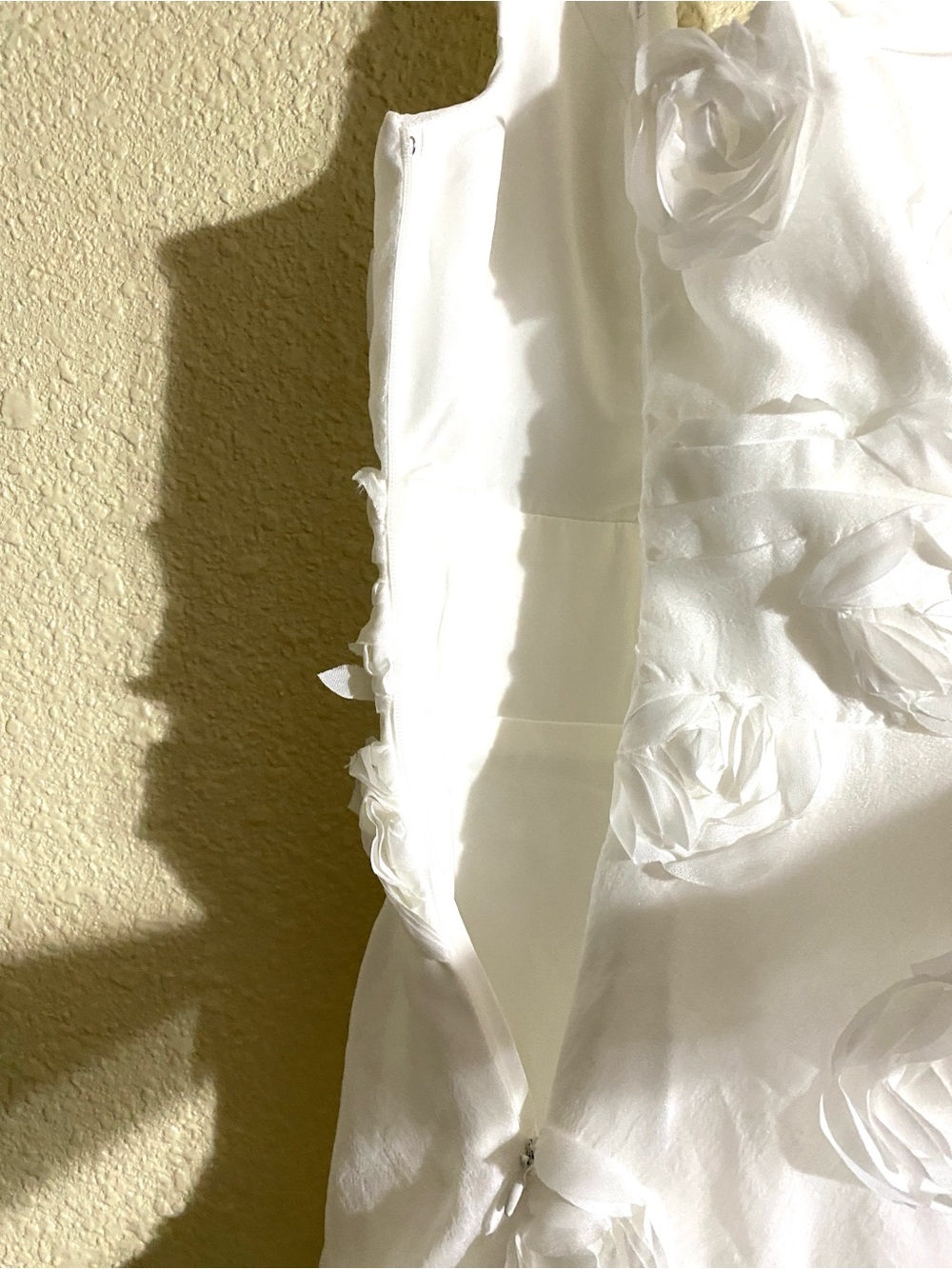 Lulus Exceptional Entrance White Sleeveless Tiered Rosette Midi Dress Size L NWT - Picture 15 of 16